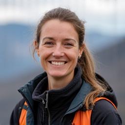 Sarah Thompson, Senior Mountain Guide